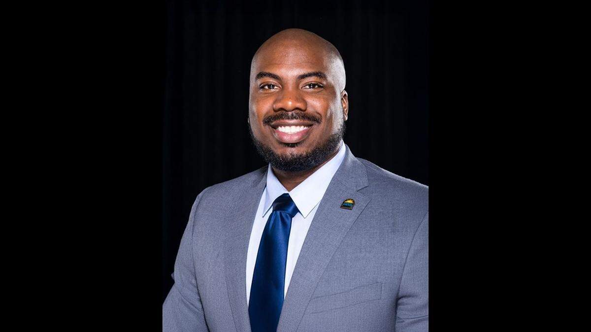 District 4 City Commissioner Joshua Simmons recently announced that he will challenge incumbent Scott Brook for mayor of Coral Springs.