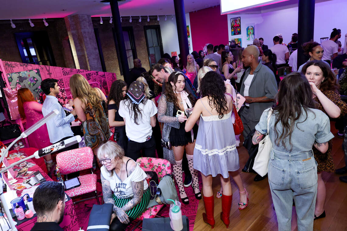 Gen Z Retail vs. Traditional Shopping: Why Experiential Retail Trends Now Outperform Convenience as a Draw