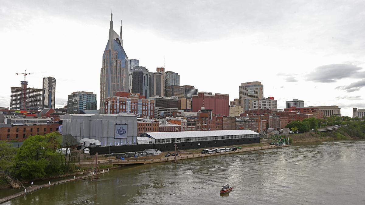 The skyline of Nashville, Tennessee.