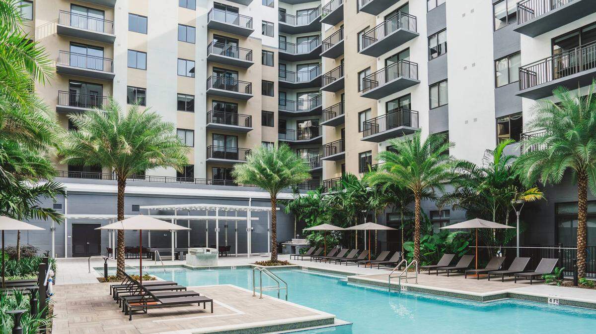 On Tuesday, Mill Creek Residential announced that luxury units in the Cornerstone development’s South Tower are now open for pre-leasing. Rents start at $2,000.