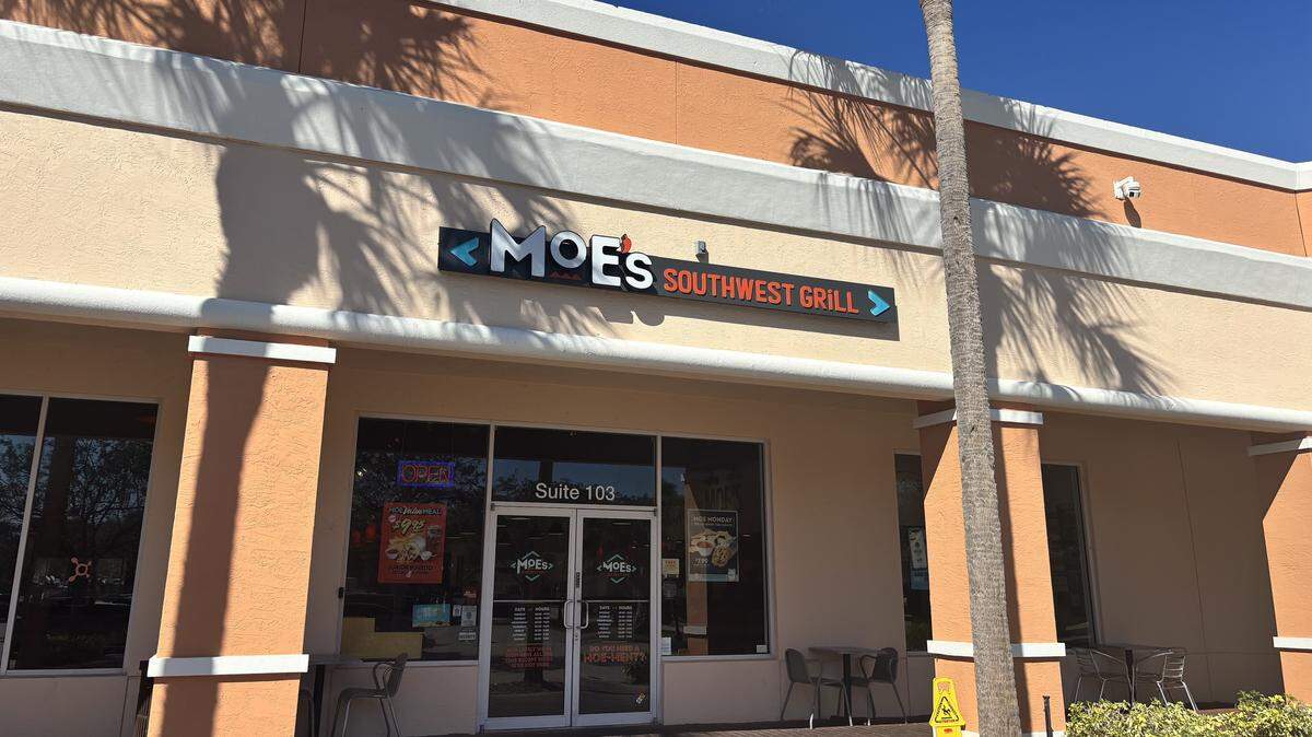 A Moe’s Southwest Grill in Coral Springs is back in business after being closed under an emergency order last week.