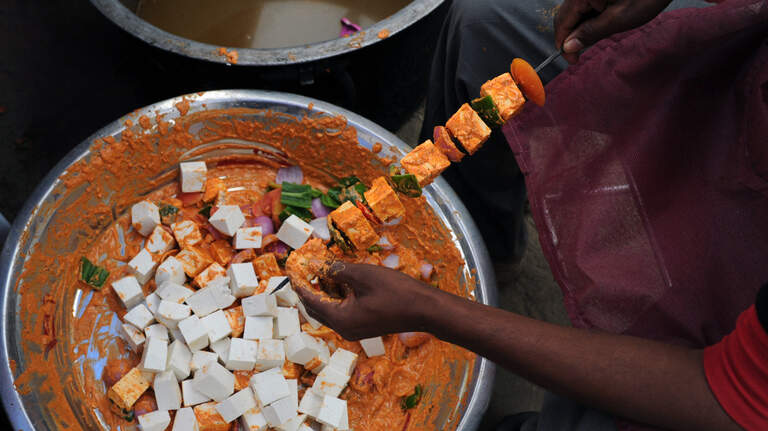 Meet the 6 Global Destinations Where Street Food Stalls Cater to Vegan and Vegetarian Diets