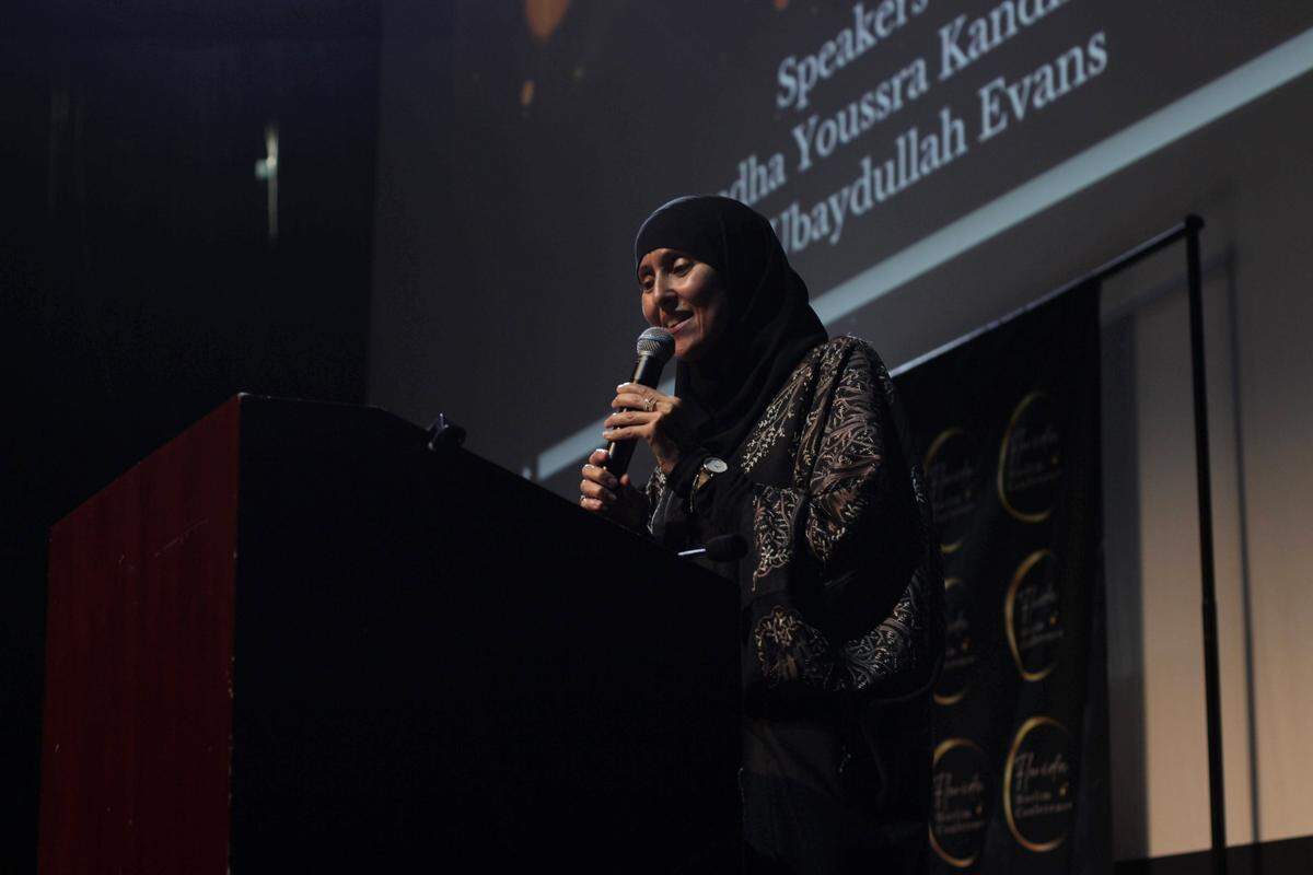 Ustadha Youssra Kandil speaks during the keynote session of the South Florida Muslim Federation’s 2026 conference.
