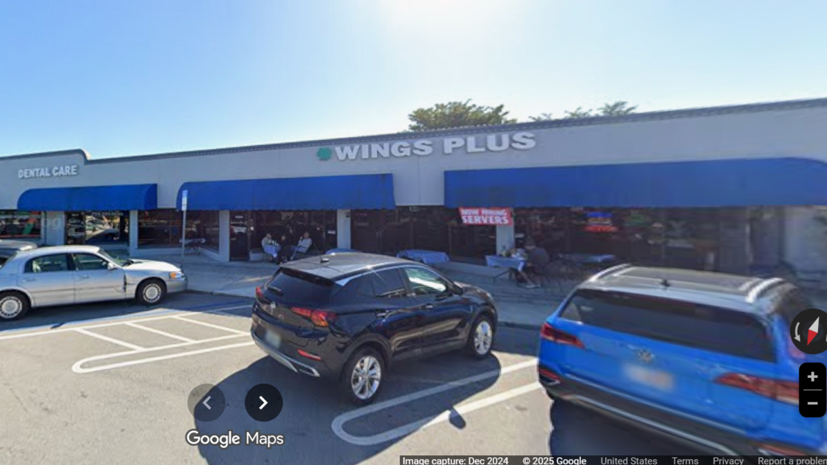 A shopping center near Coral Springs’ city hall, which includes local staple Wings Plus, has sold to a local investor.