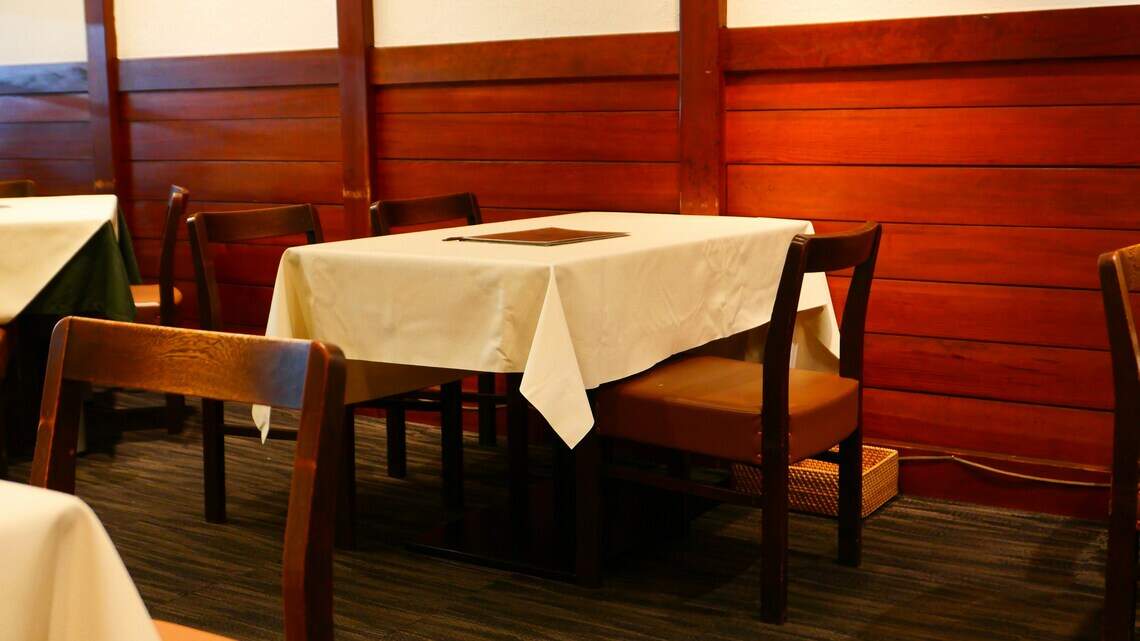 A roach, spills, loose hair. Miramar’s less-than-stellar restaurant inspections